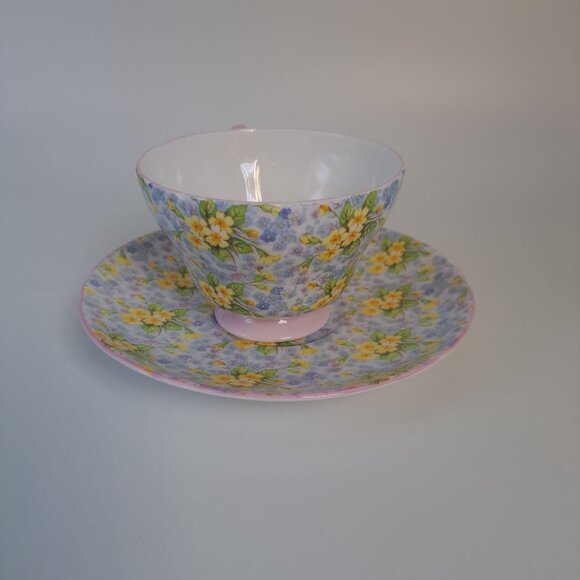 Shelley Primrose Chintz Richmond Cup & Saucer Yellow Floral Design Vintage - Picture 7 of 14